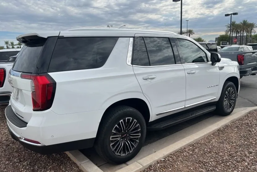 2025 Gmc Yukon photo 1