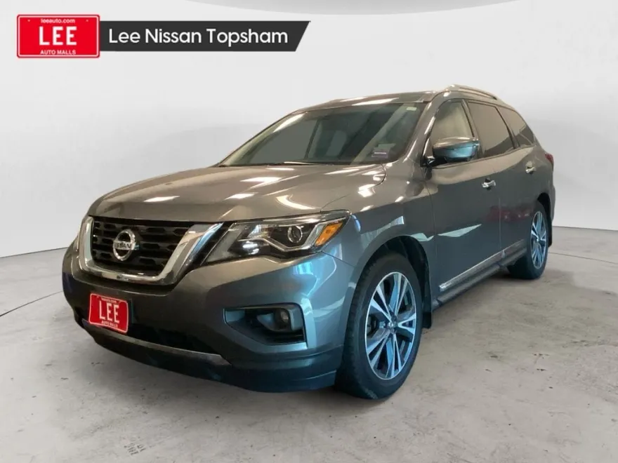 2019 Nissan Pathfinder Platinum photo 1