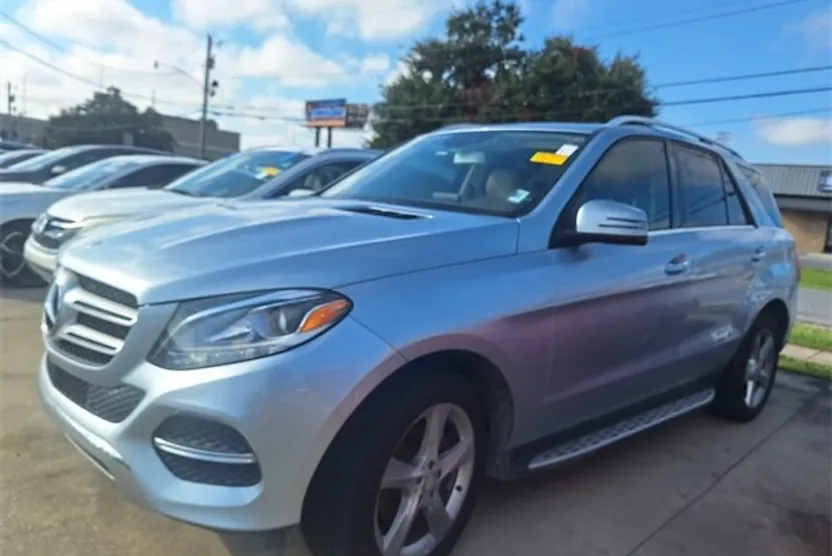 2016 Mercedes Benz GLE 350 photo 1