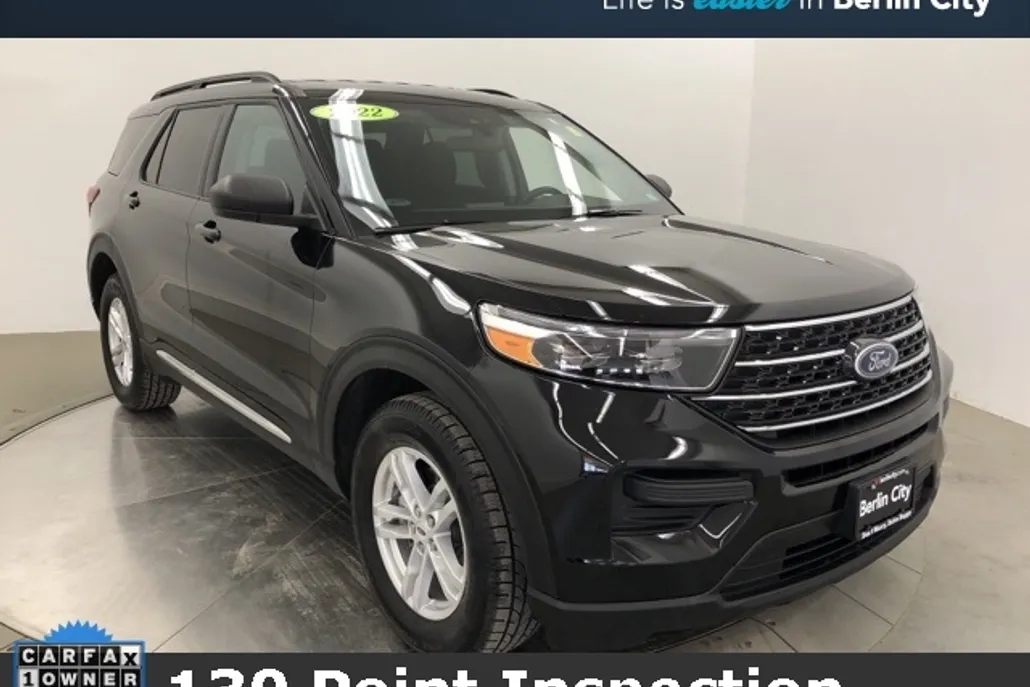 2022 Ford Explorer XLT photo 1