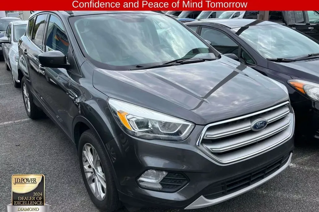 2017 Ford Escape SE photo 1