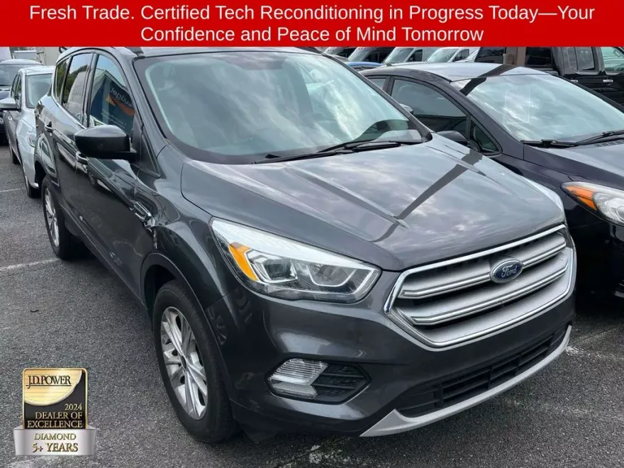 2017 Ford Escape SE photo 1