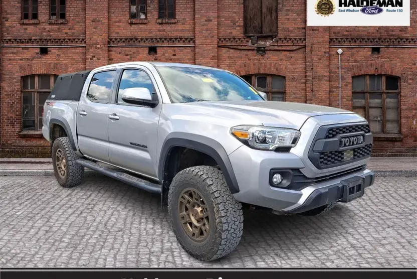 2019 Toyota Tacoma TRD Off-Road Double Cab photo 1