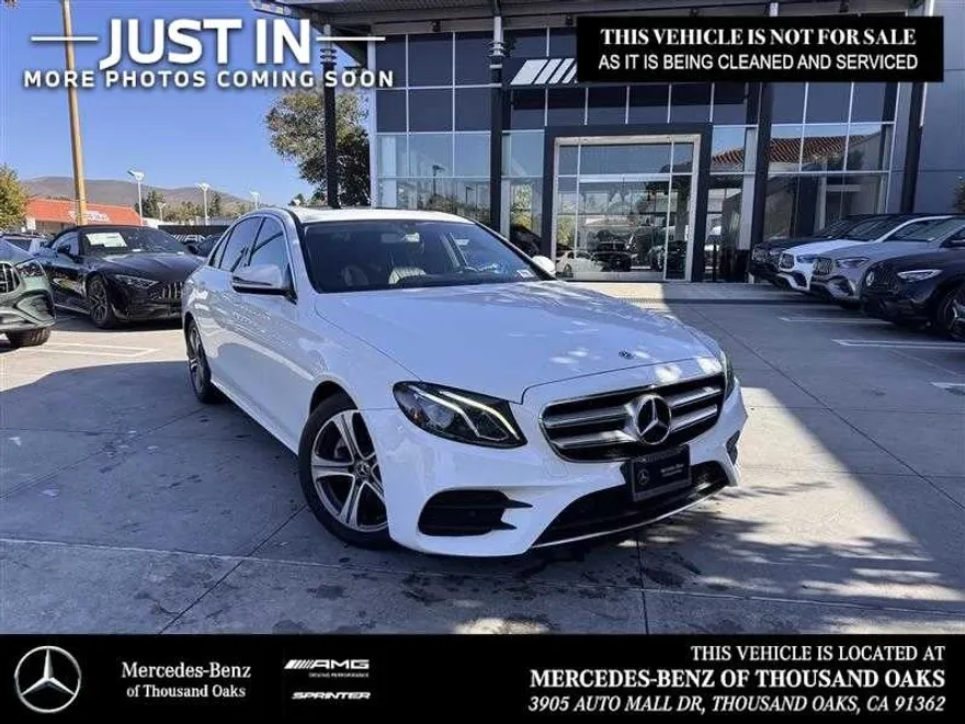 2018 Mercedes Benz E 300 photo 1