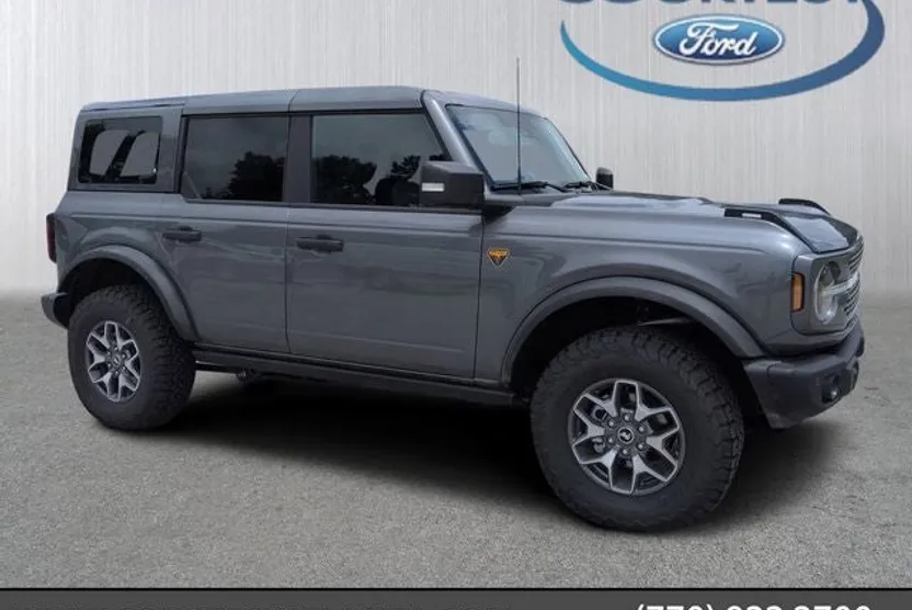 2025 Ford Bronco Badlands photo 1