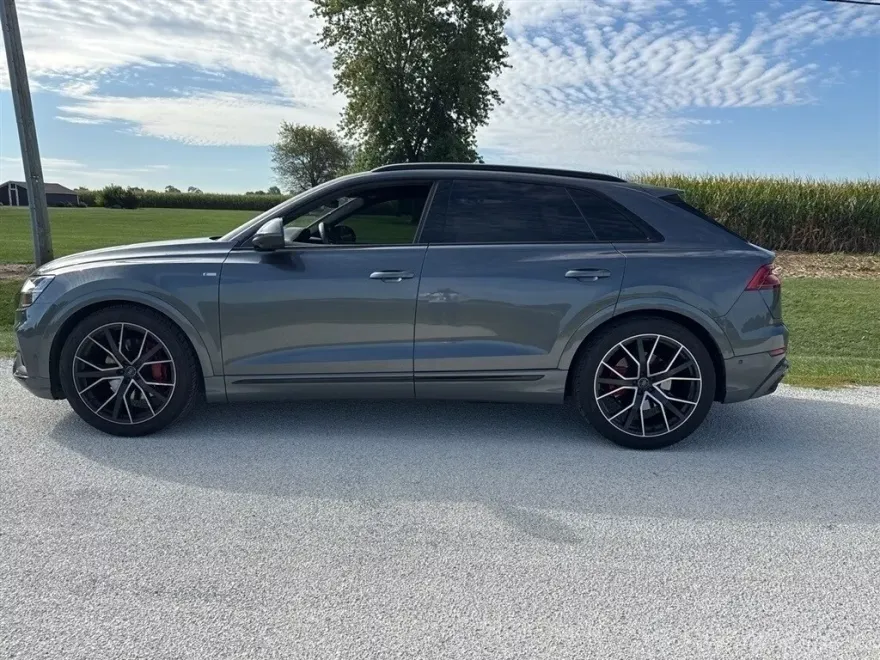 2019 Audi Q8 line Prestige photo 1