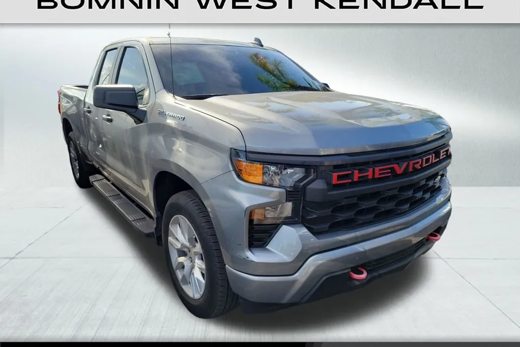 2024 Chevrolet Silverado 1500 Custom photo 1
