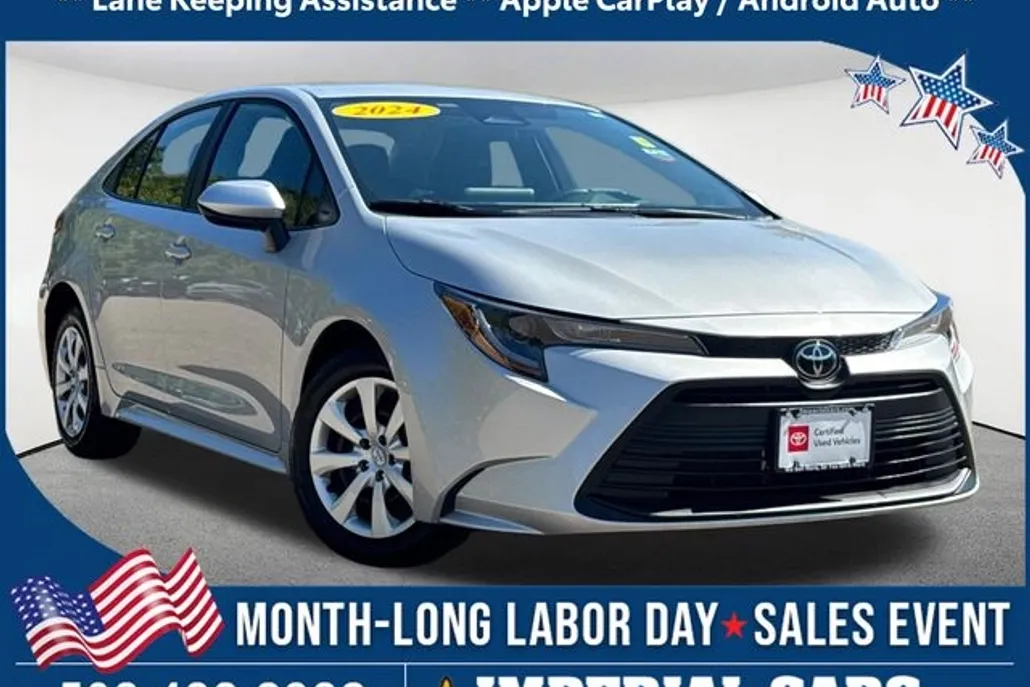 2024 Toyota Corolla LE photo 1