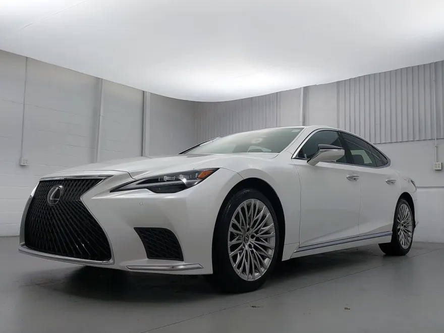 2024 Lexus LS 500 photo 1
