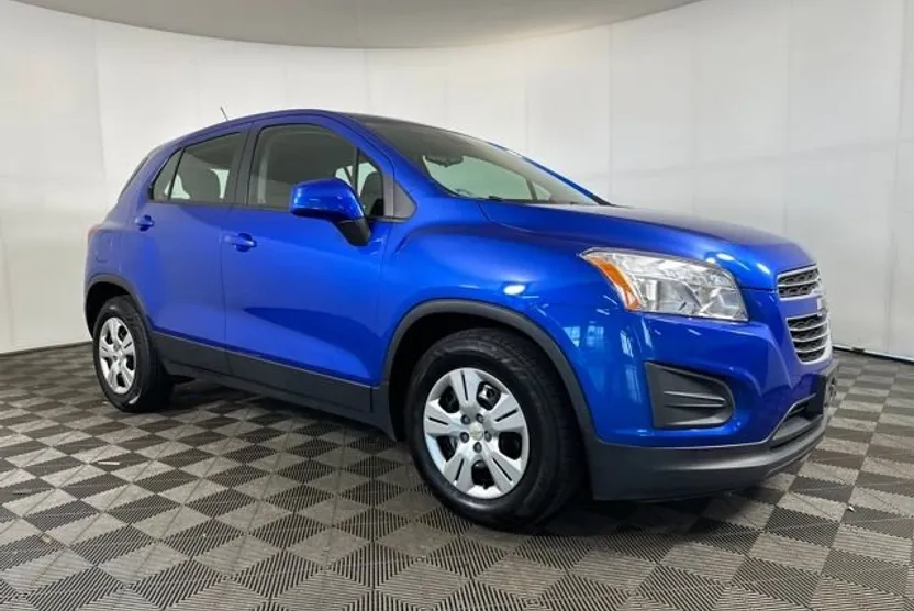 2015 Chevrolet Trax LS photo 1
