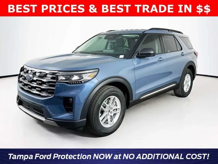 2025 Ford Explorer photo 1