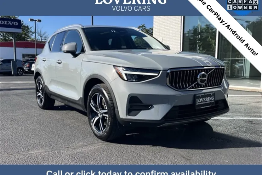 2025 Volvo XC40 Core photo 1