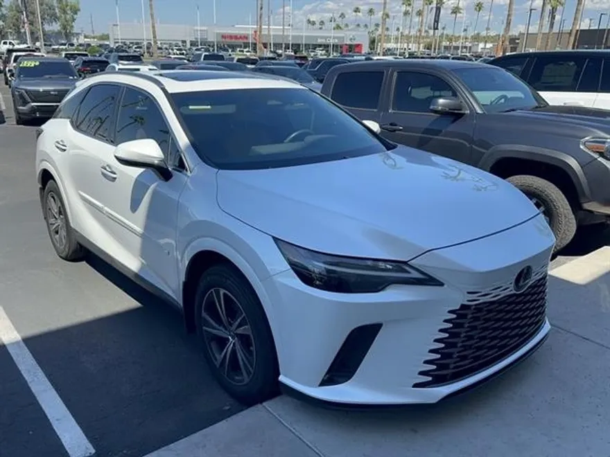 2023 Lexus RX Premium photo 1