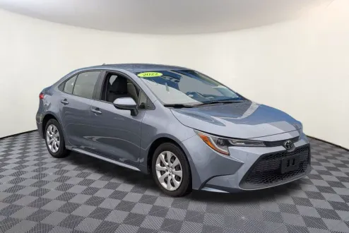 2022 Toyota Corolla LE photo 1