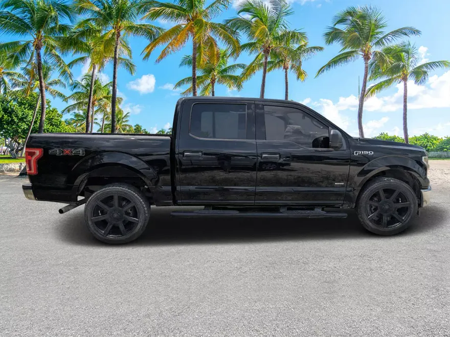 2017 Ford F-150 XLT photo 1