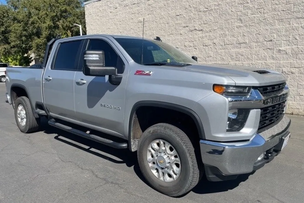 2023 Chevrolet Silverado 2500HD LT photo 1