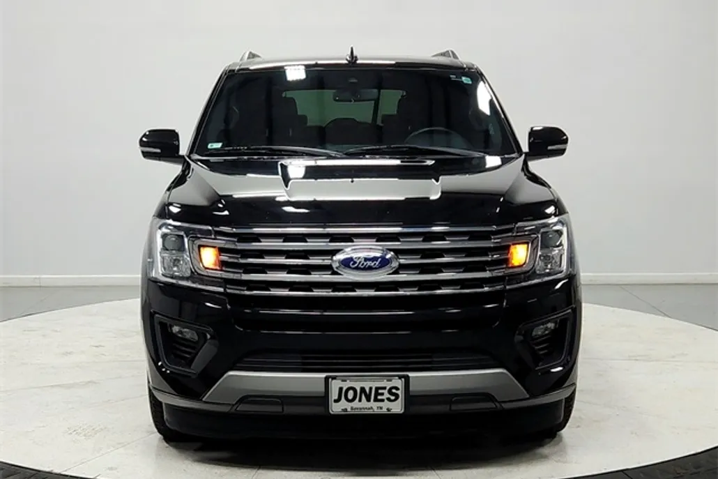 2020 Ford Expedition XLT photo 1