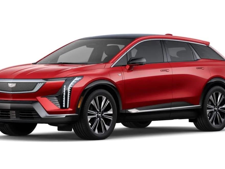 2025 Cadillac Optiq Luxury photo 1