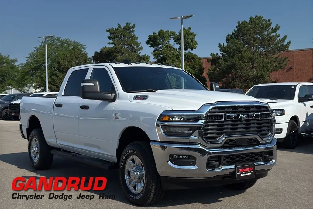 2025 Ram 2500 Tradesman photo 1