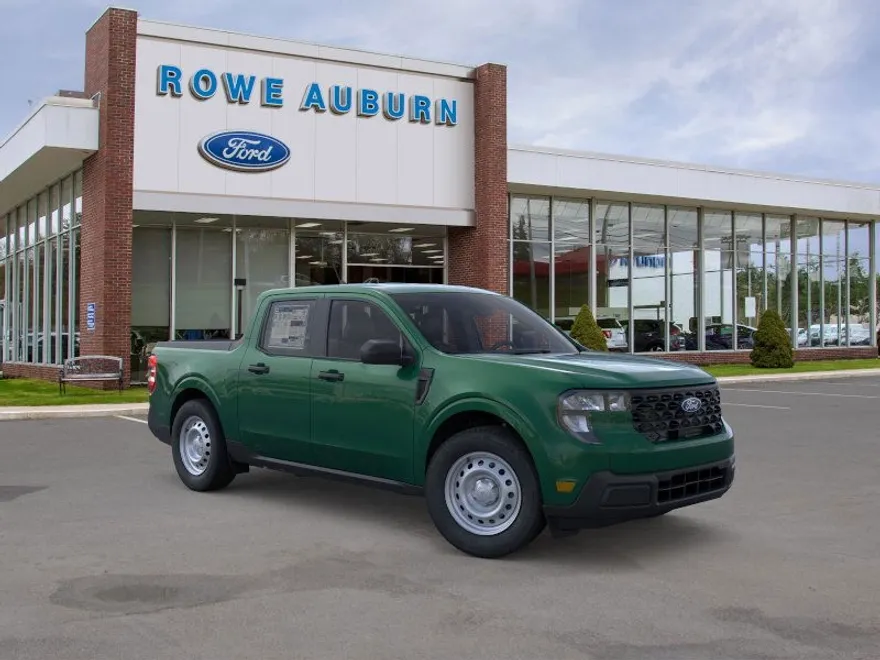 2025 Ford Maverick XL photo 1