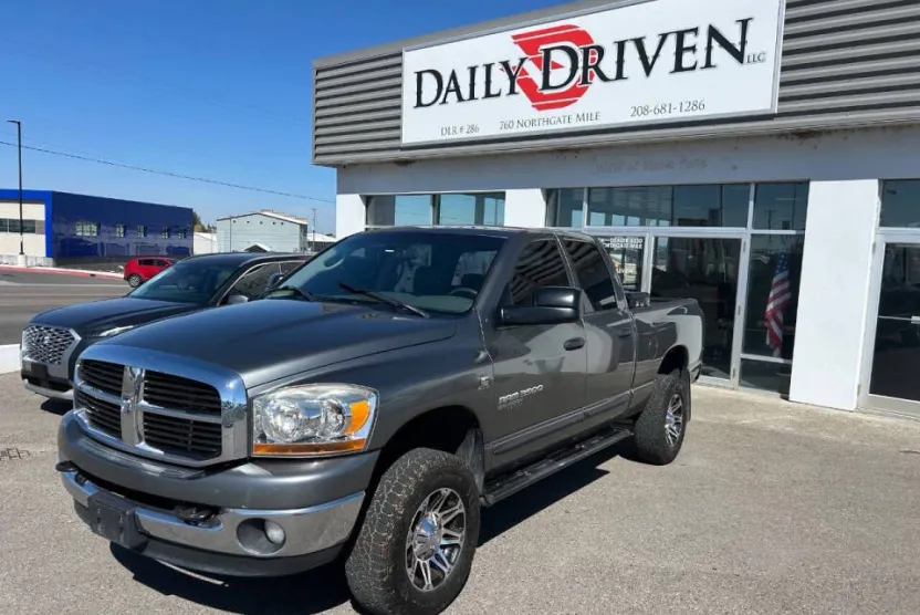 2006 Dodge Ram 3500 SLT photo 1