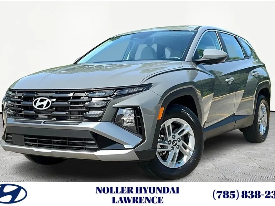 2025 Hyundai Tucson SE photo 1