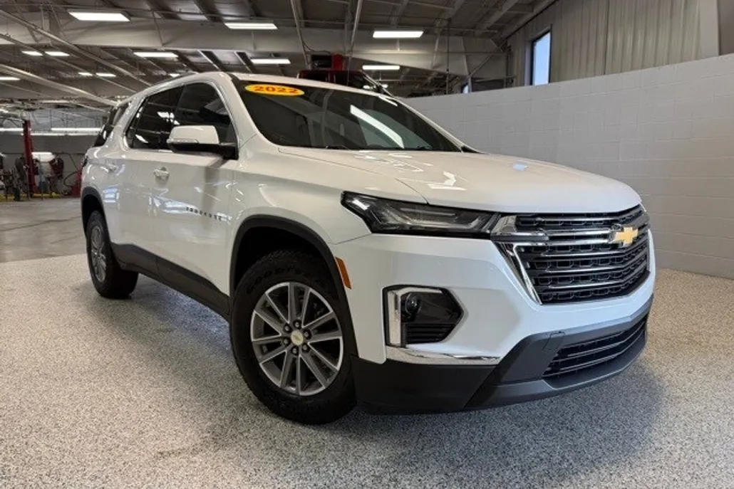 2022 Chevrolet Traverse Cloth 1LT photo 1