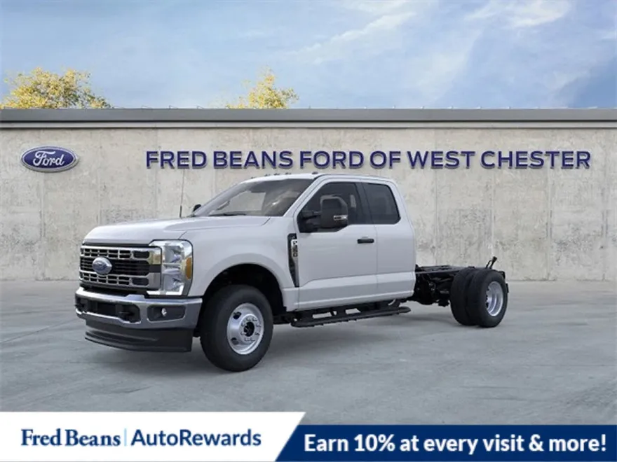 2025 Ford F-350 XL photo 1
