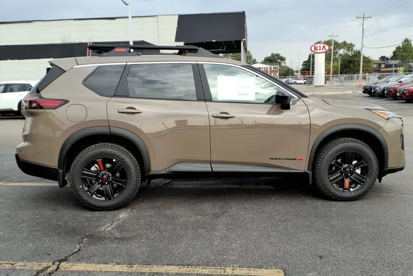 2026 Nissan Rogue SV photo 1