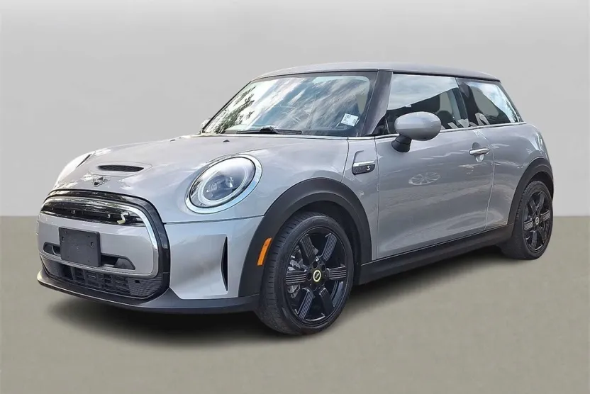 2024 Mini Cooper SE Signature photo 1
