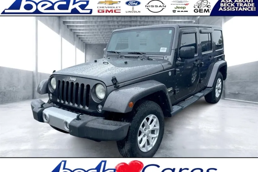2014 Jeep Wrangler Unlimited Sahara photo 1