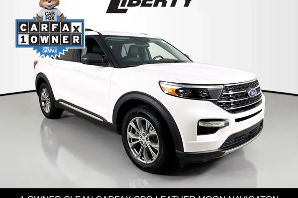 2022 Ford Explorer XLT photo 1