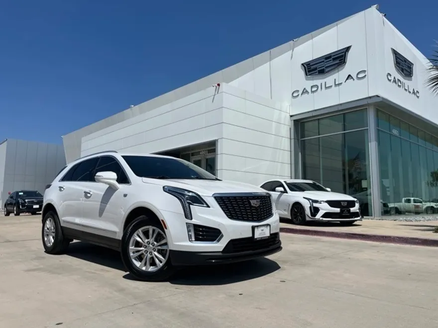 2023 Cadillac XT5 Luxury photo 1