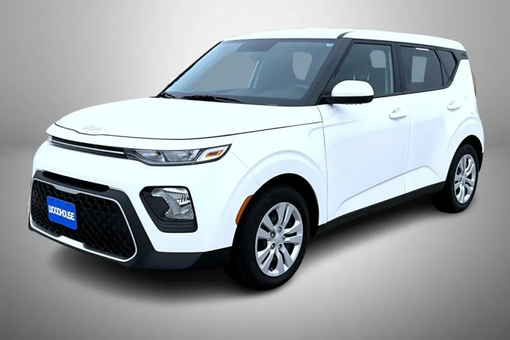 2022 Kia Soul LX photo 1