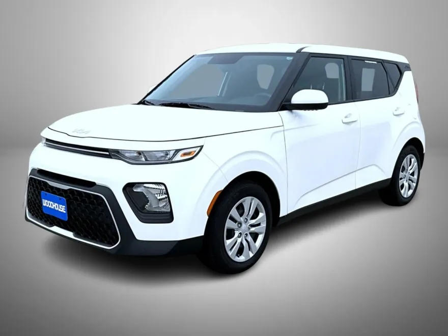 2022 Kia Soul LX photo 1