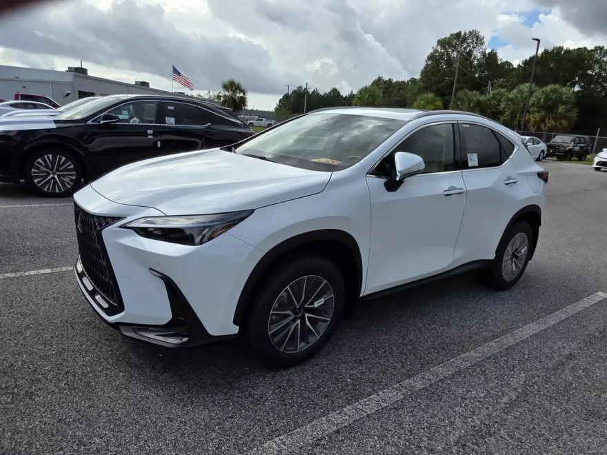 2026 Lexus NX 350 photo 1