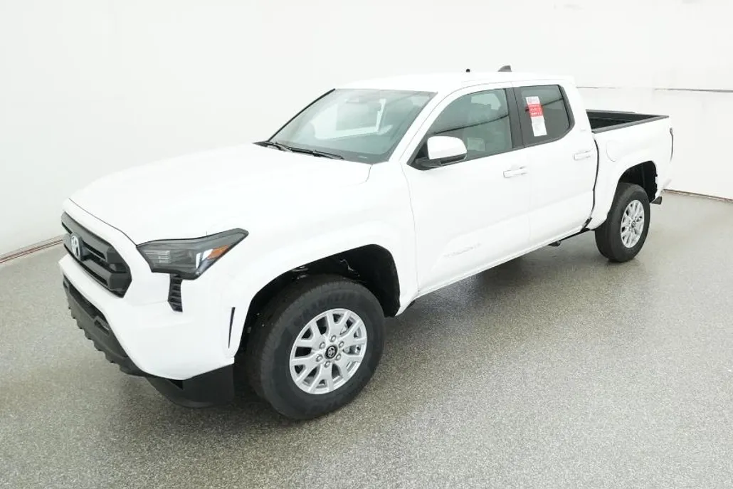 2025 Toyota Tacoma SR5 photo 1