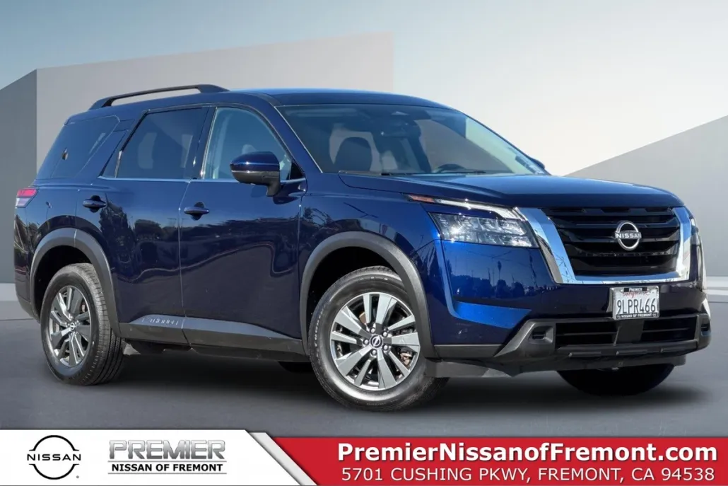 2024 Nissan Pathfinder SV photo 1