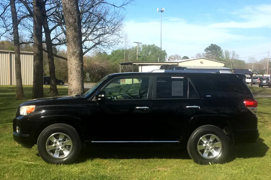 2013 Toyota 4Runner V6 Limited photo 1