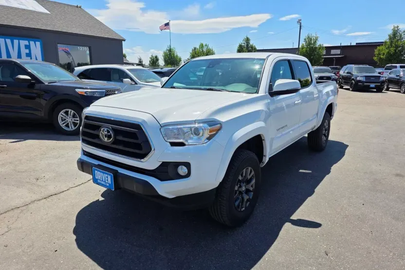 2021 Toyota Tacoma SR5 photo 1