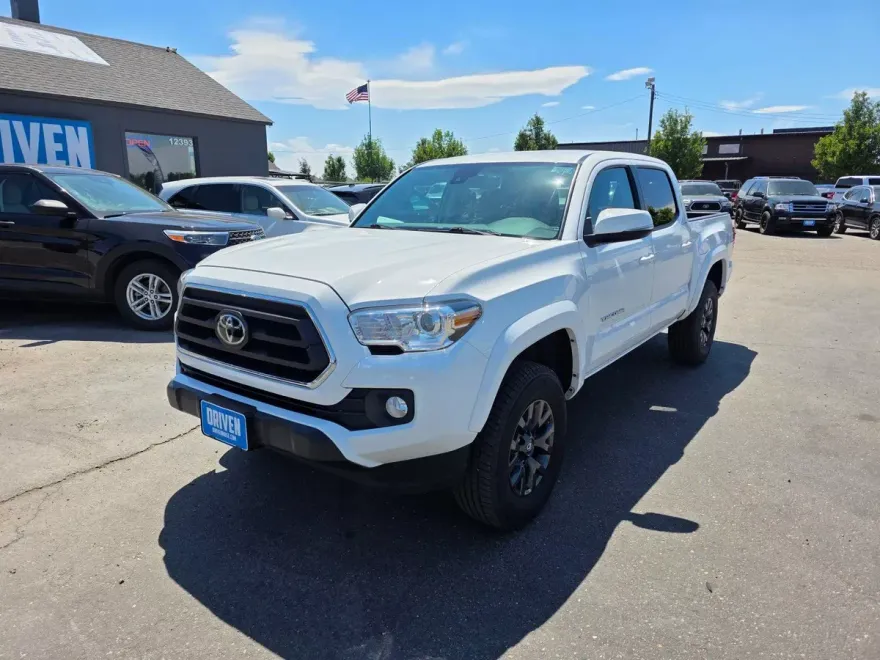 2021 Toyota Tacoma SR5 photo 1