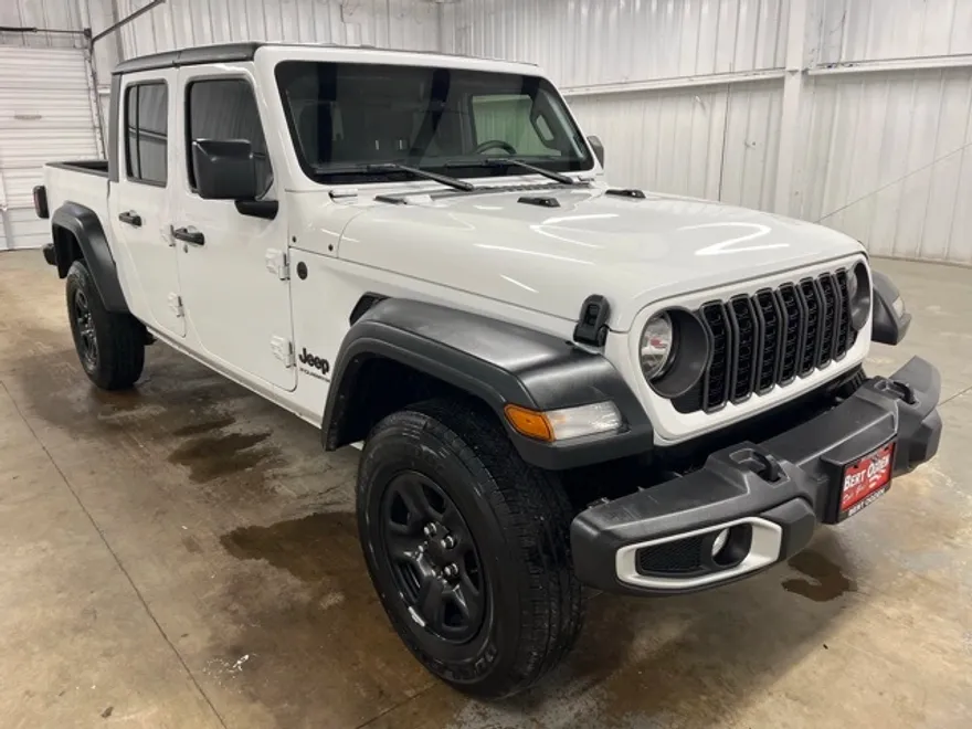 2024 Jeep Gladiator Sport photo 1