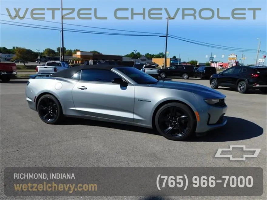 2024 Chevrolet Camaro 1LT photo 1