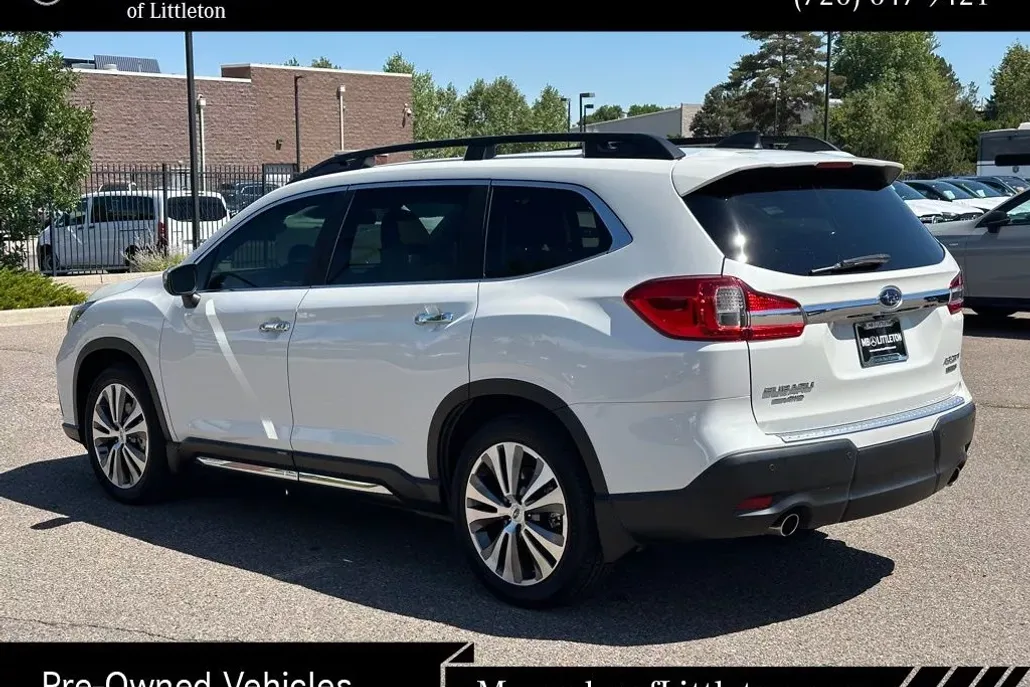 2020 Subaru Ascent Touring photo 1