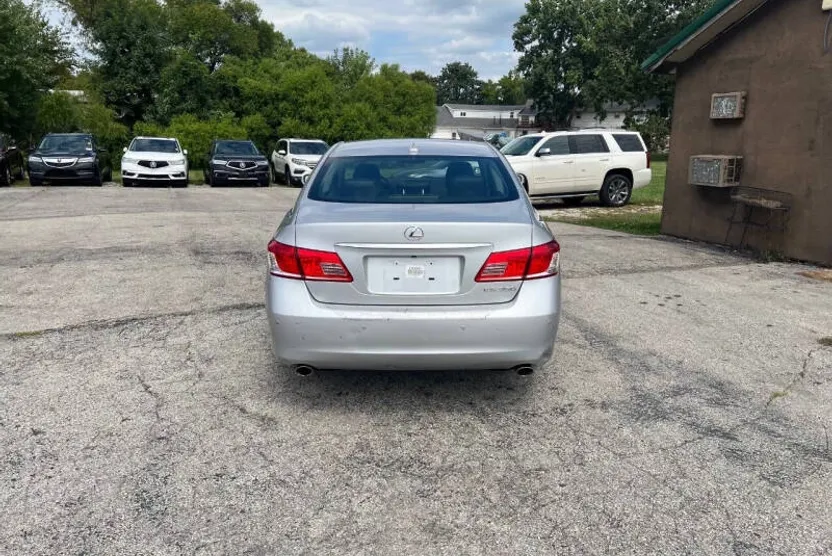 2011 Lexus ES 350 photo 1