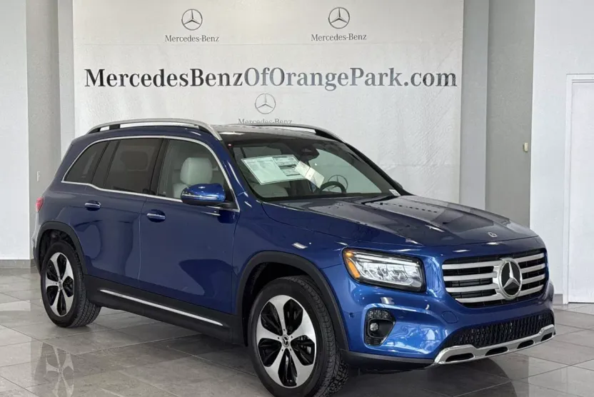 2026 Mercedes Benz GLB 250 4MATIC photo 1