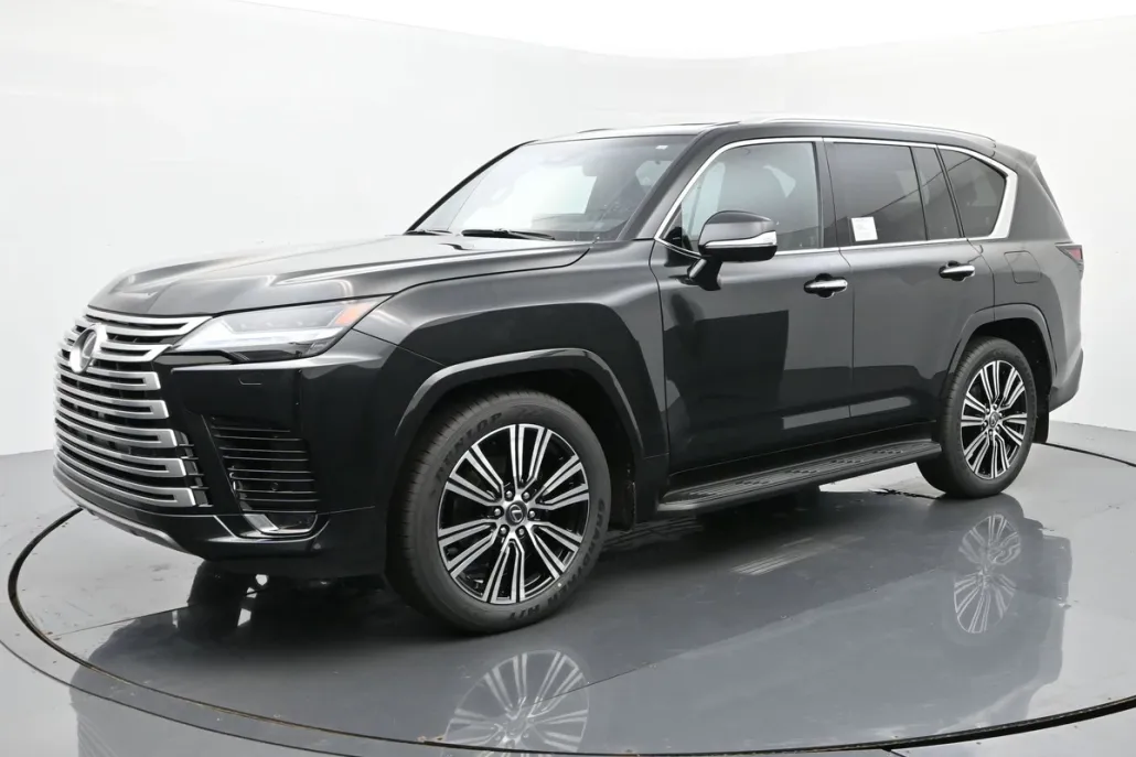 2025 Lexus LX 600 Luxury photo 1