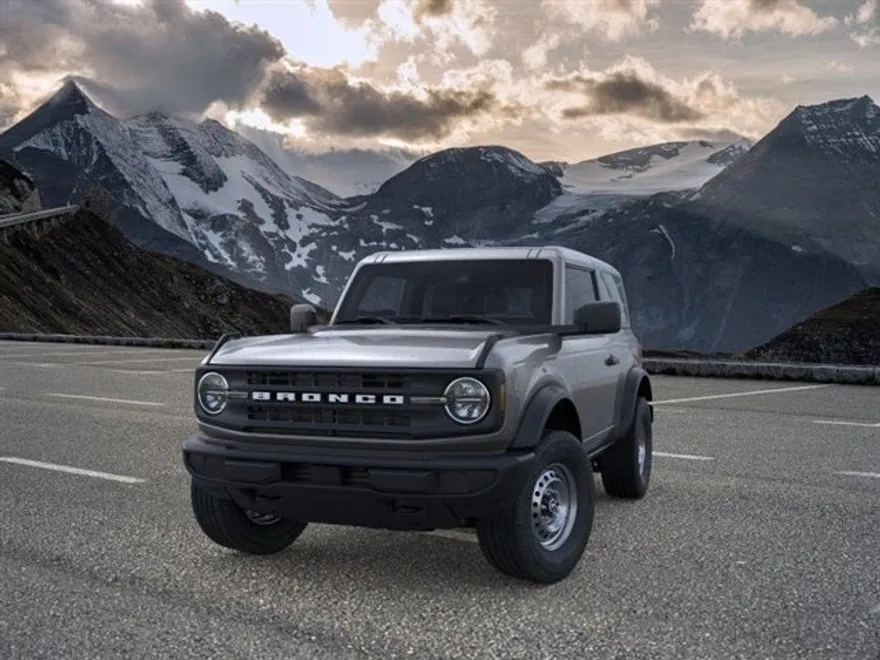 2025 Ford Bronco Base photo 1