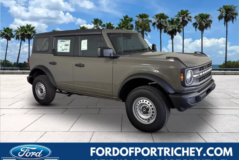 2025 Ford Bronco Base photo 1