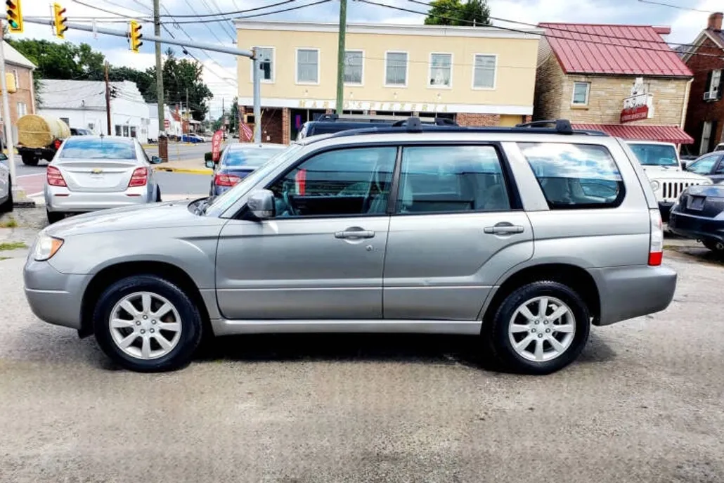 2007 Subaru Forester X Premium photo 1